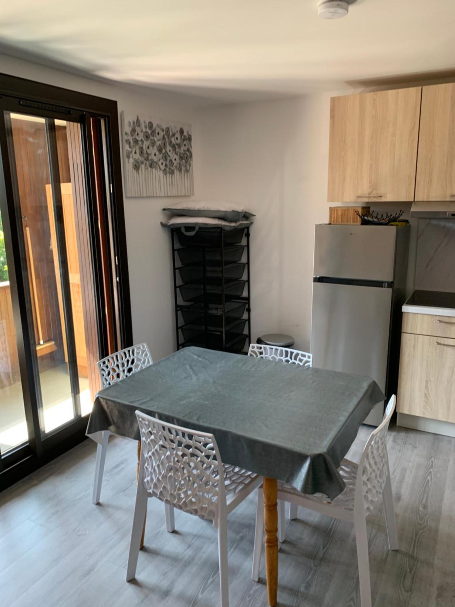 Appartement agréable à deux pas du plan d'eau Embrun Exterior foto